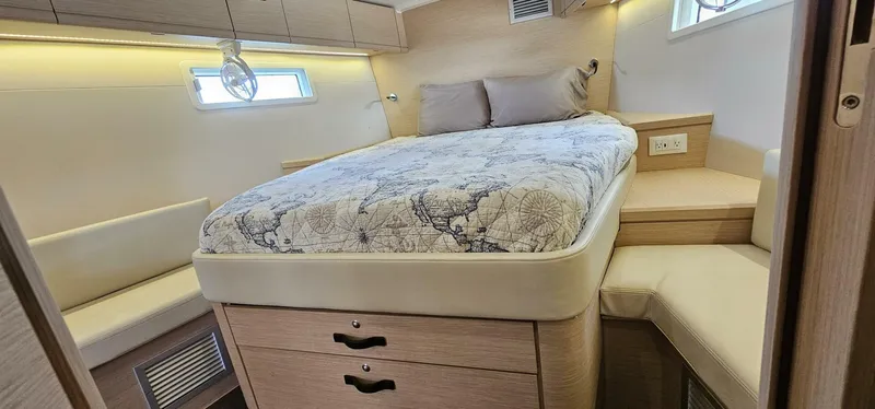 Slide: The Image of Jeanneau 51 2017 - 5554870