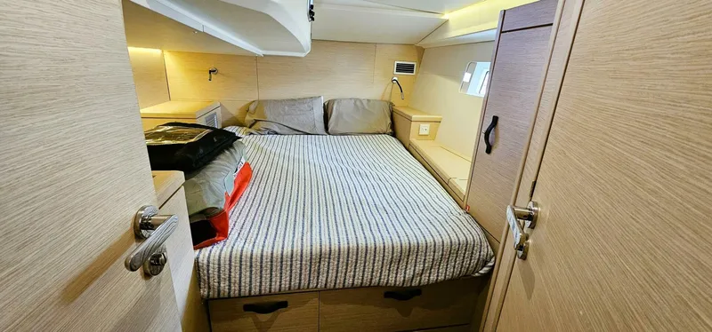 Slide: The Image of Jeanneau 51 2017 - 5554872