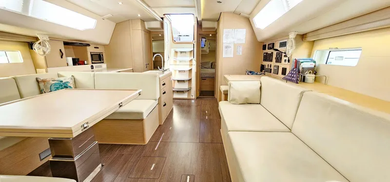 Slide: The Image of Jeanneau 51 2017 - 5554862