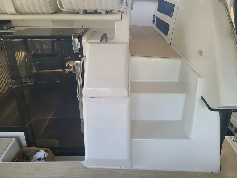 Slide: The Image of Carver 330 Aft Cabin 1991 - 5451901