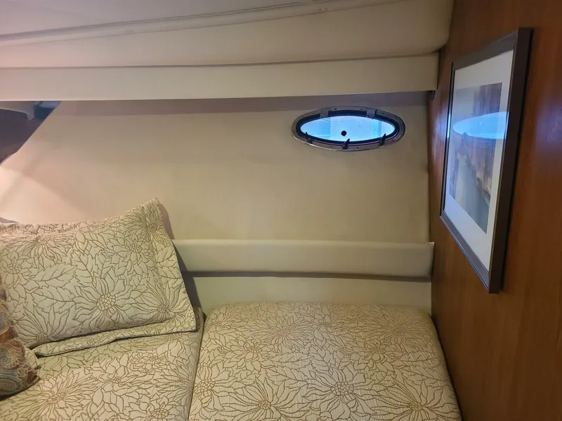 Slide: The Image of Carver 330 Aft Cabin 1991 - 5451911