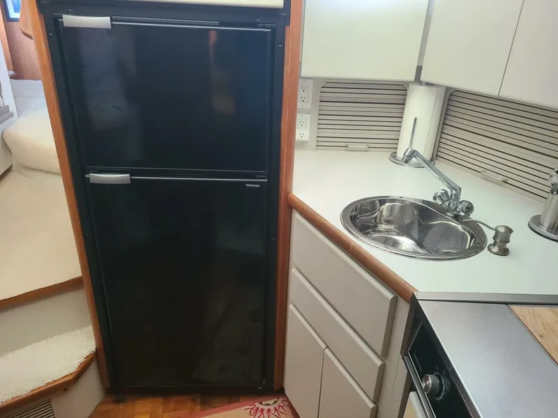 Slide: The Image of Carver 330 Aft Cabin 1991 - 5451912