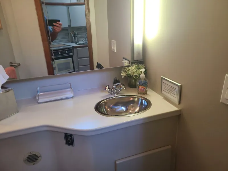 Slide: The Image of Carver 330 Aft Cabin 1991 - 5451917