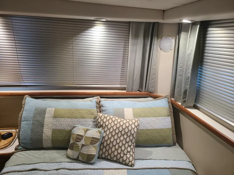 Slide: The Image of Carver 330 Aft Cabin 1991 - 5451918