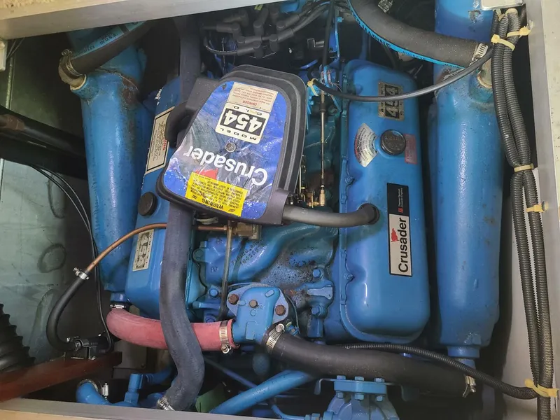 Slide: The Image of Carver 330 Aft Cabin 1991 - 5451931