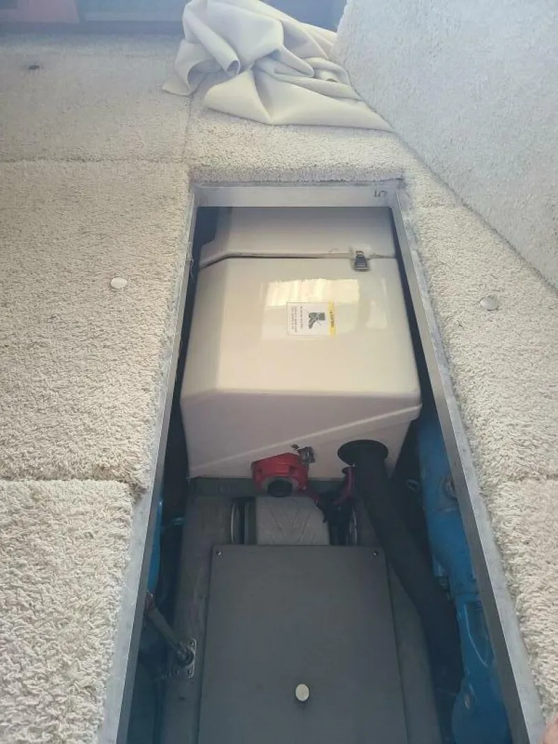 Slide: The Image of Carver 330 Aft Cabin 1991 - 5451940