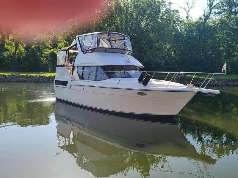 Slide: The Image of Carver 330 Aft Cabin 1991 - 5451891