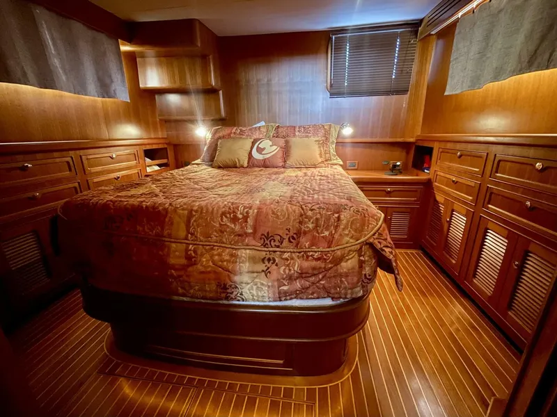 Slide: The Image of Island Berth - 5502769