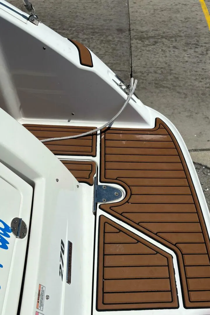 Slide: The Image of Sea Ray 270 Sundancer 2009 - 5451232