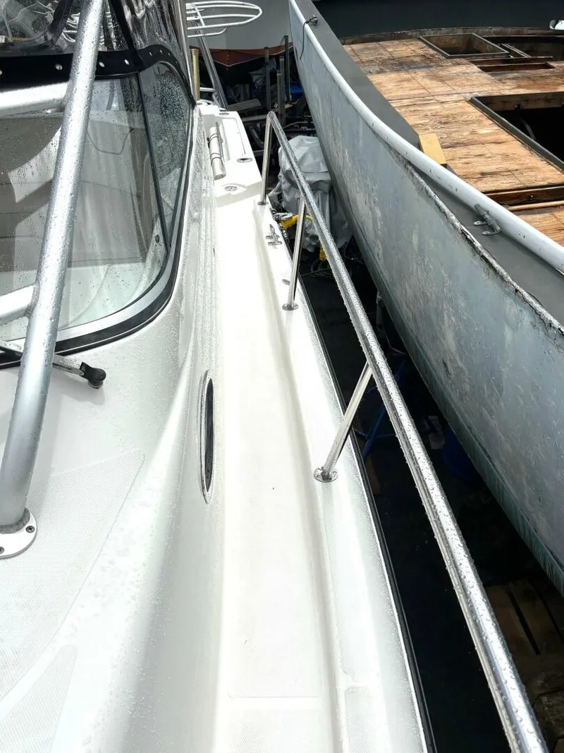 Slide: The Image of Easy foredeck access - 5452240