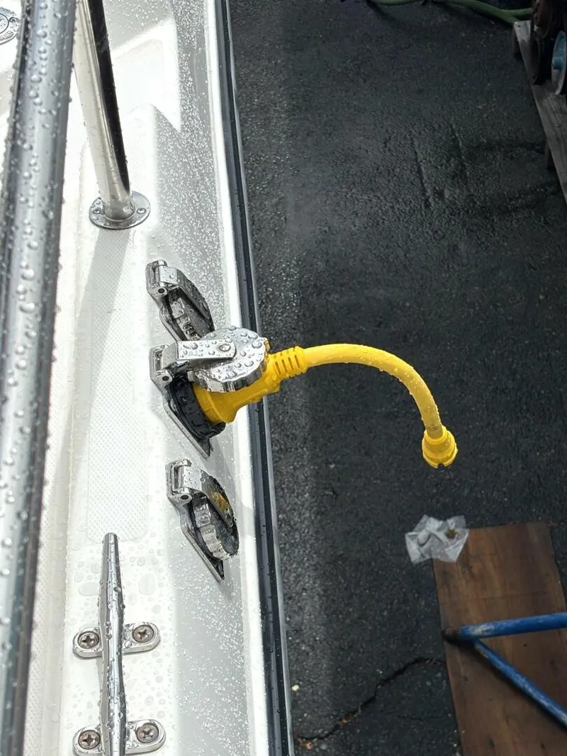 Slide: The Image of Shore power toggle - 5452239