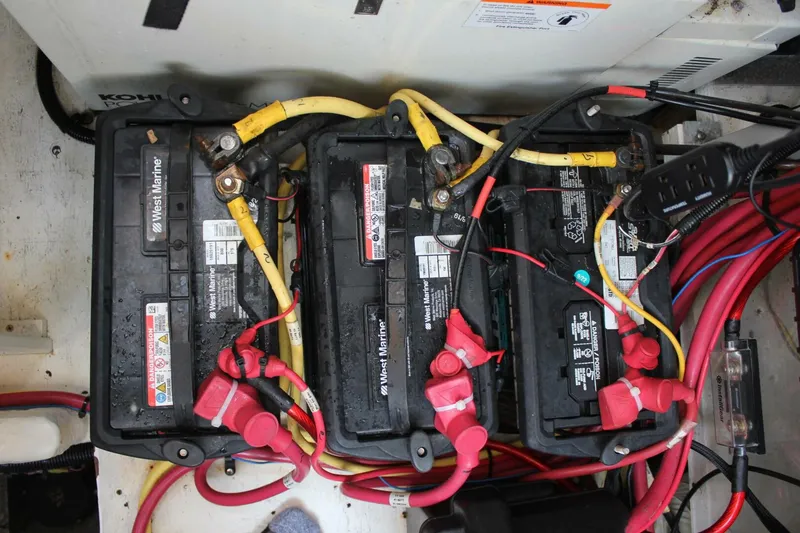 Slide: The Image of Cruisers 370 express 2005 - 5452805