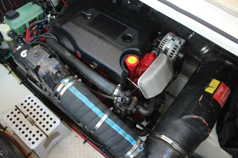 Slide: The Image of Cruisers 370 express 2005 - 5452809