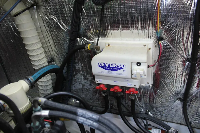 Slide: The Image of Cruisers 370 express 2005 - 5452813