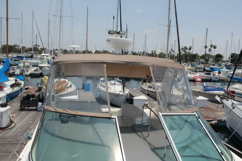 Slide: The Image of Cruisers Yachts 370 express 2005 - 5452789