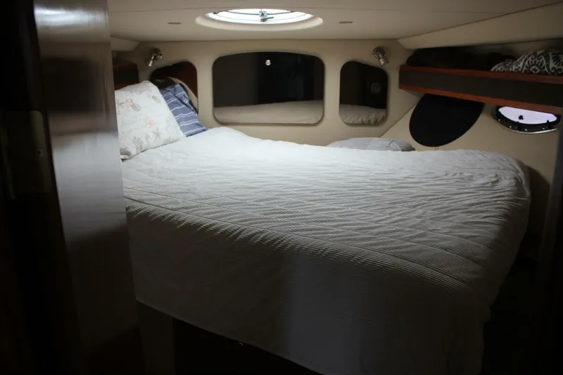 Slide: The Image of Cruisers Yachts 370 express 2005 - 5452795