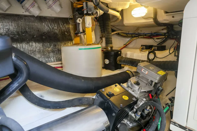 Slide: The Image of Cruisers Yachts 45 Cantius 2014 - 5453975