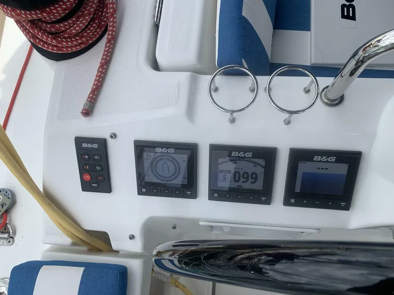 Slide: The Image of Beneteau Oceanis 41 2012 - 5454362