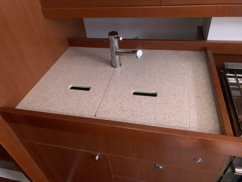 Slide: The Image of Beneteau Oceanis 41 2012 - 5454996