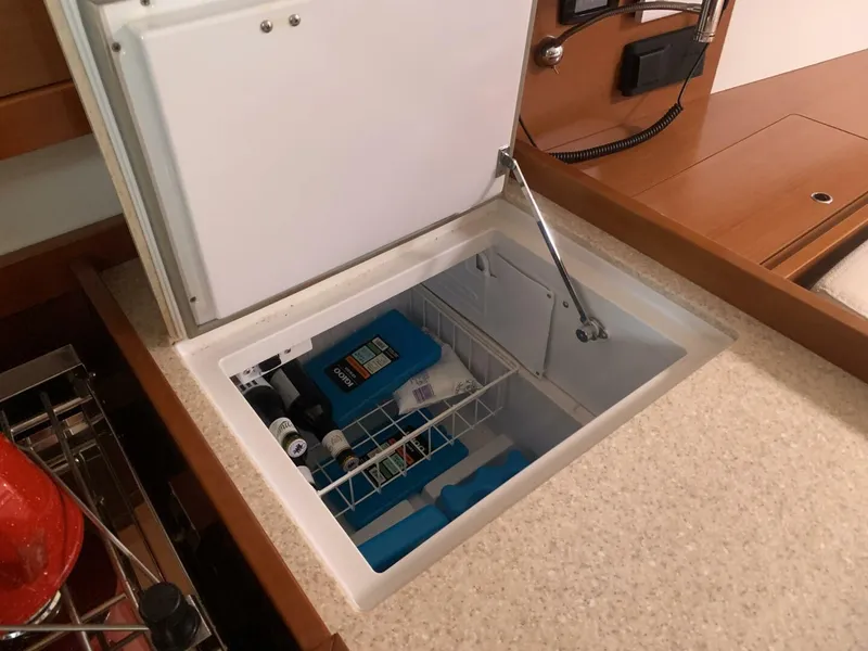 Slide: The Image of Beneteau Oceanis 41 2012 - 5455001