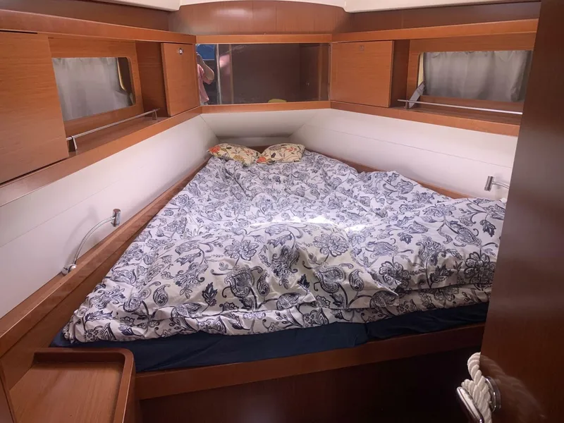 Slide: The Image of Beneteau Oceanis 41 2012 - 5455046