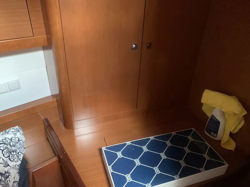 Slide: The Image of Beneteau Oceanis 41 2012 - 5454373