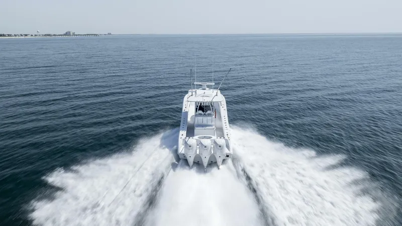 Slide: The Image of Yellowfin 36 Offshore 2026 - 5641235