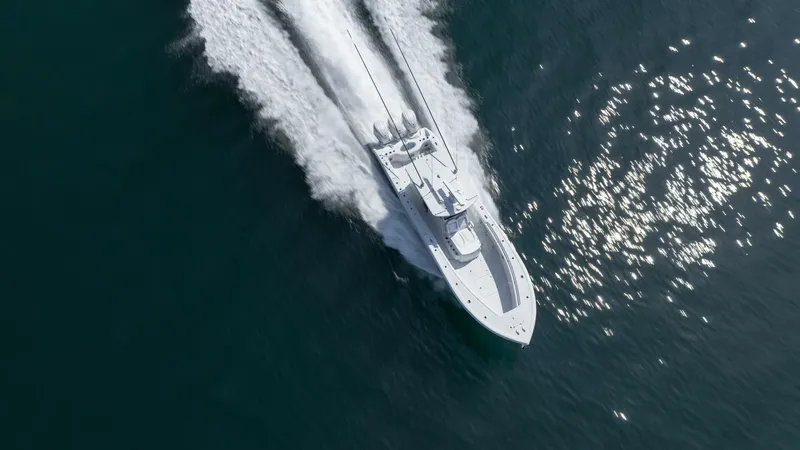 Slide: The Image of Yellowfin 36 Offshore 2026 - 5641237