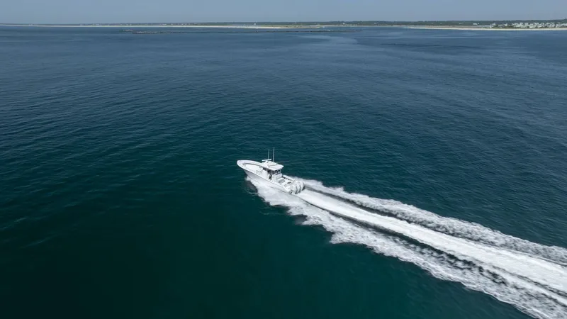 Slide: The Image of Yellowfin 36 Offshore 2026 - 5641224