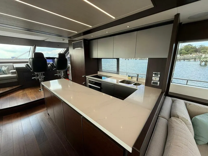 Slide: The Image of Sunseeker 76 Yacht 2021 - 5633884