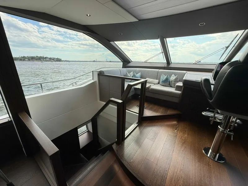Slide: The Image of Sunseeker 76 Yacht 2021 - 5633885