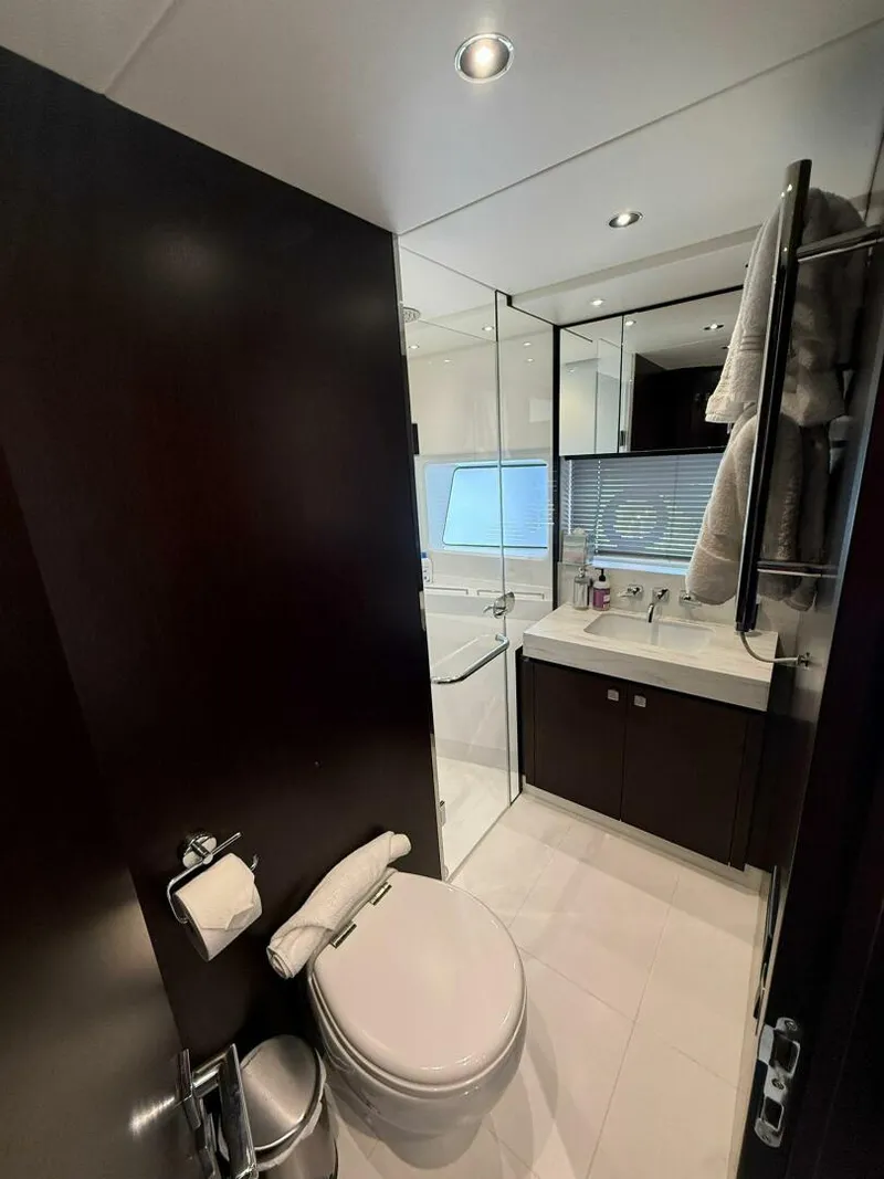 Slide: The Image of Sunseeker 76 Yacht 2021 - 5633899