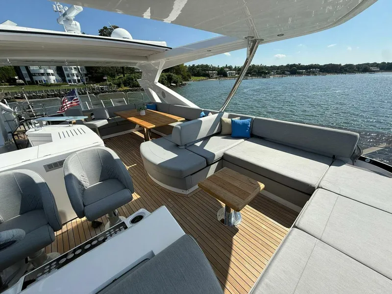 Slide: The Image of Sunseeker 76 Yacht 2021 - 5633863