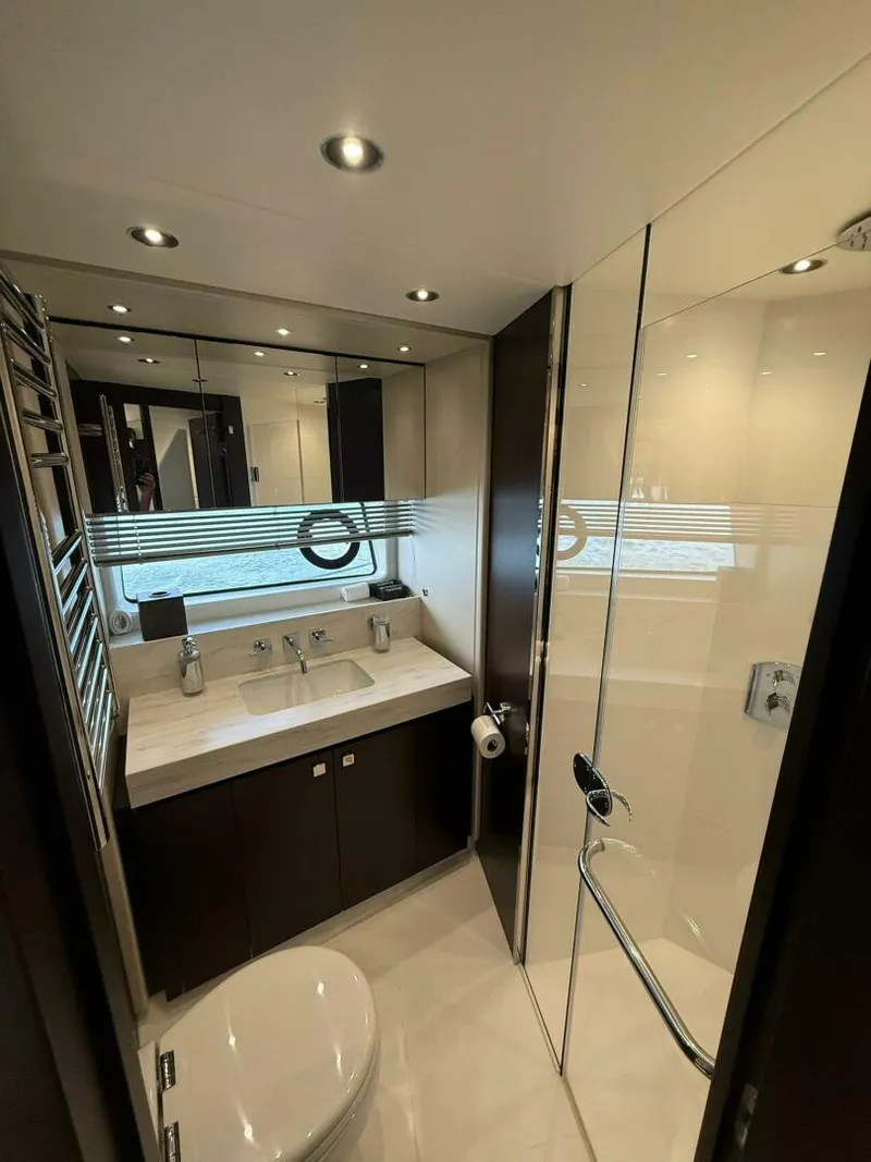 Slide: The Image of Sunseeker 76 Yacht 2021 - 5633901