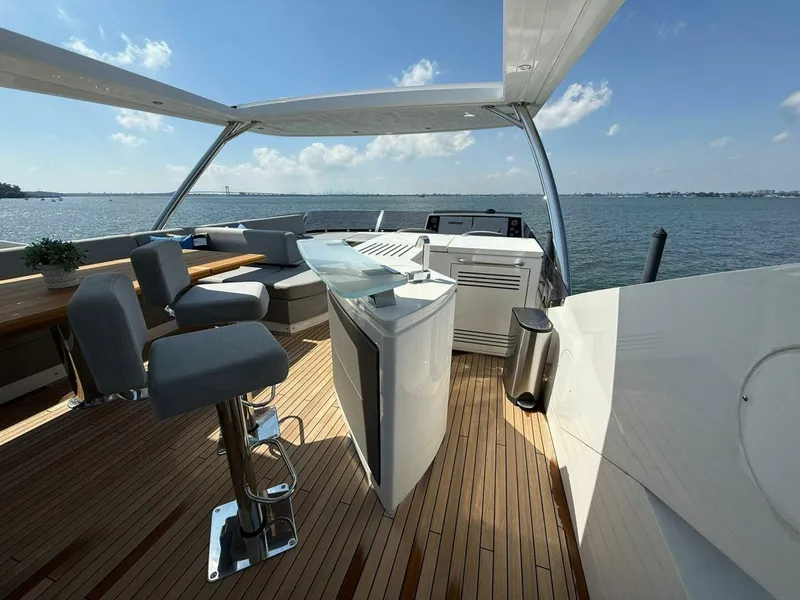 Slide: The Image of Sunseeker 76 Yacht 2021 - 5633867
