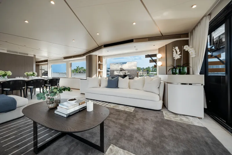 Slide: The Image of Azimut Magellano 25M 2026 - 5634987
