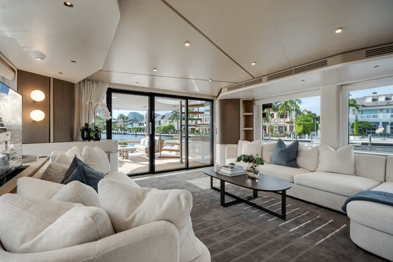 Slide: The Image of Azimut Magellano 25M 2026 - 5634990