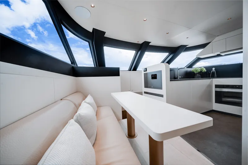 Slide: The Image of Azimut Magellano 25M 2026 - 5635002