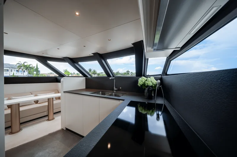 Slide: The Image of Azimut Magellano 25M 2026 - 5635006