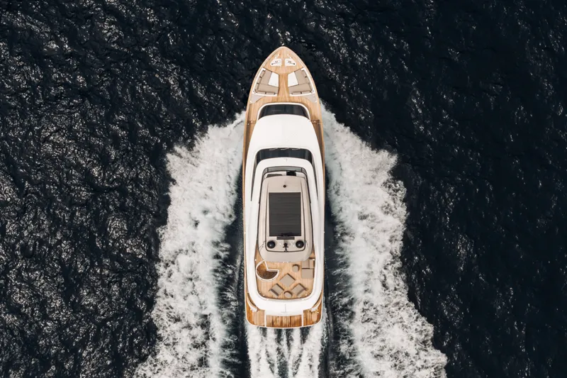 Slide: The Image of Azimut Magellano 25M 2026 - 5634965