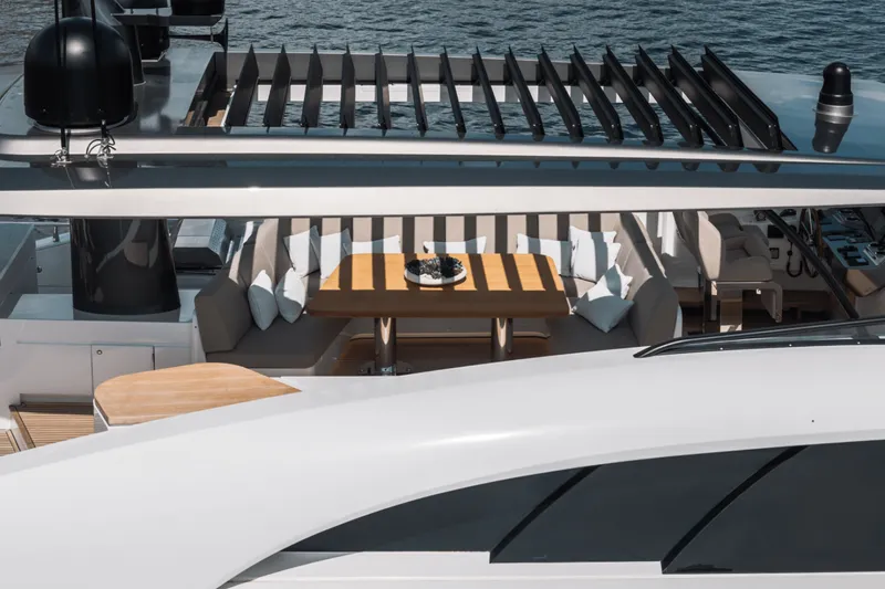 Slide: The Image of Azimut Magellano 25M 2026 - 5634969