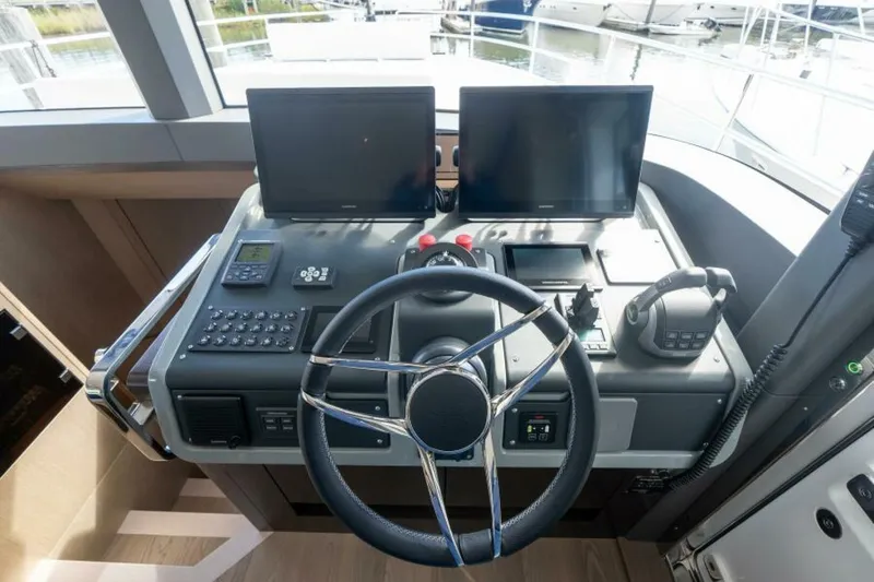 Slide: The Image of Sirena 48 2026 - 5455844