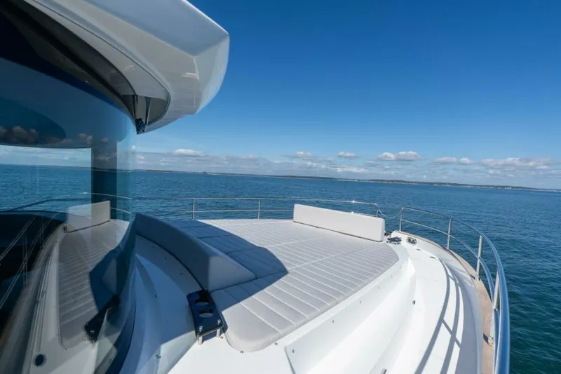 Slide: The Image of Sirena 48 2026 - 5455820