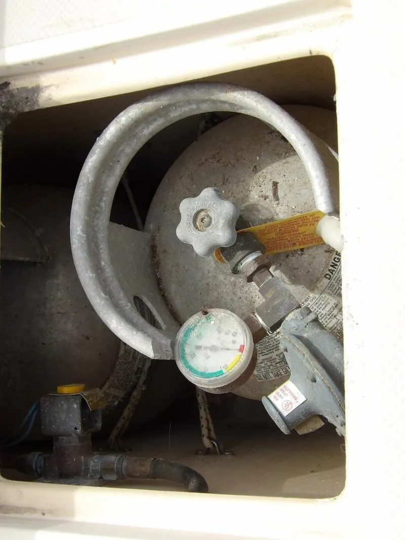 Slide: The Image of Island Packet 32 1990 - 5455889