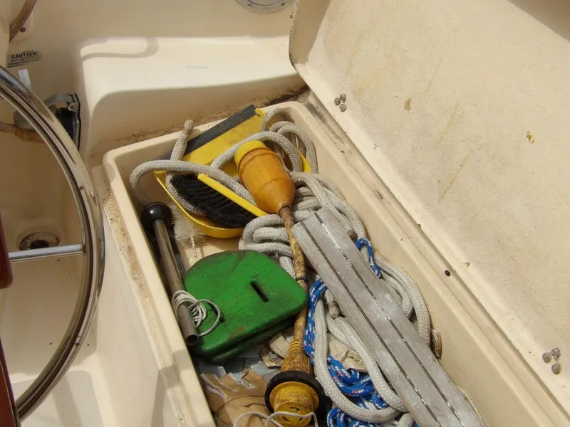 Slide: The Image of Island Packet 32 1990 - 5455890