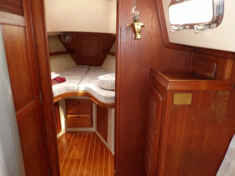 Slide: The Image of Island Packet 32 1990 - 5455894