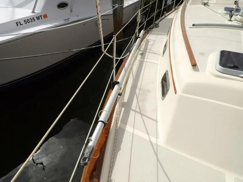 Slide: The Image of Island Packet 32 1990 - 5455906