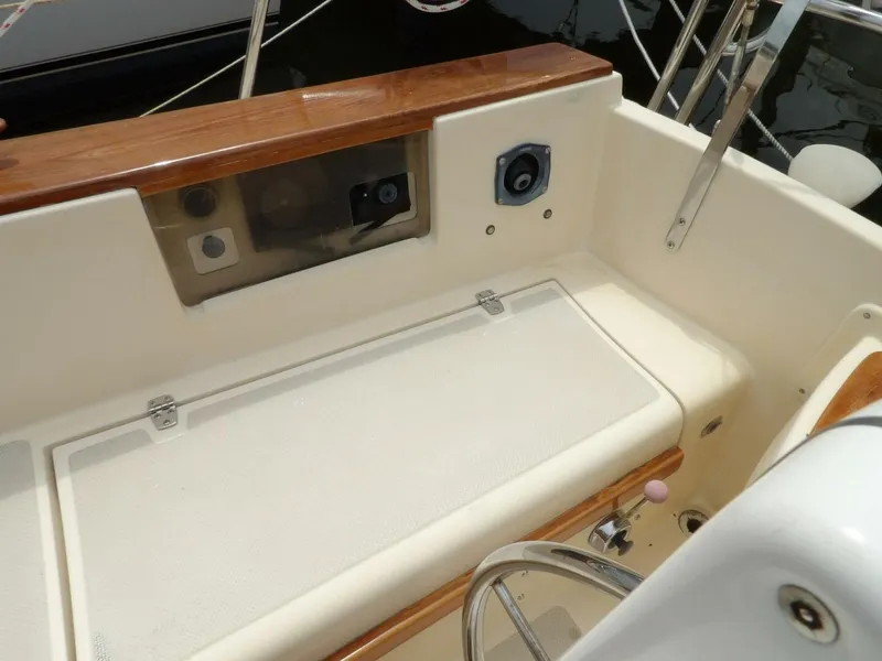 Slide: The Image of Island Packet 32 1990 - 5455882