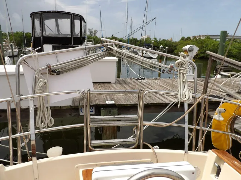 Slide: The Image of Island Packet 32 1990 - 5455884