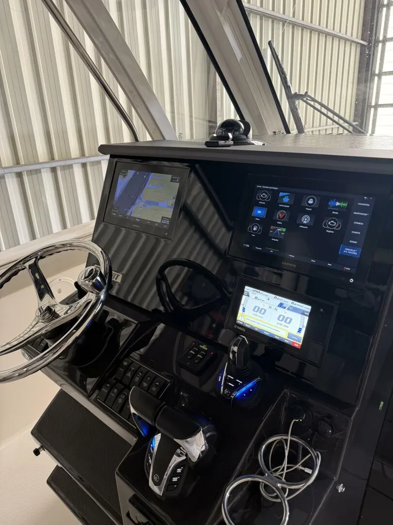 Slide: The Image of Pursuit 32 2022 - 5456318